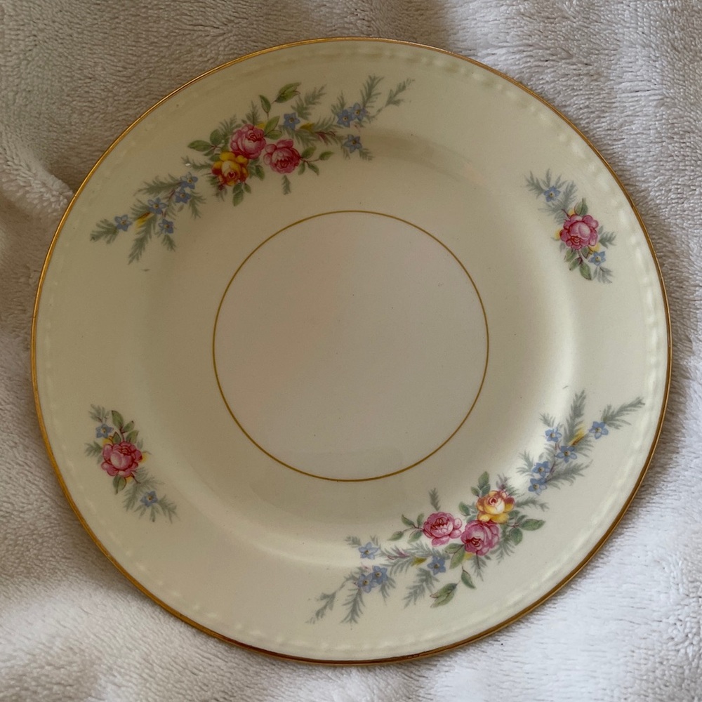 Homer Laughlin Eggshell Georgian Cashmere Bread Plates 6 1/4" Set of 5